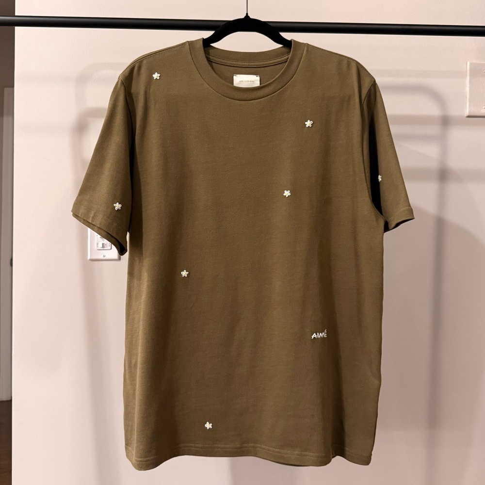 Aime Leon Dore Men's Brown T-Shirt with Star Accents